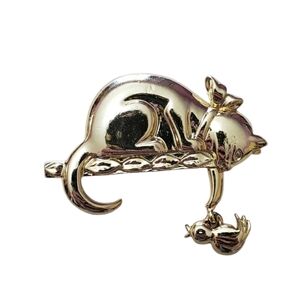 Vintage Gold tone Cat playing with bird brooch